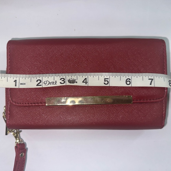 EUC-Unbranded wristlet wallet Burgundy - Picture 8 of 10